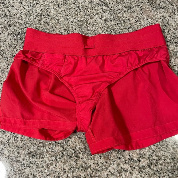 Fabletics Breathe Mid-Rise Shorts Size XS - Picture 11 of 11